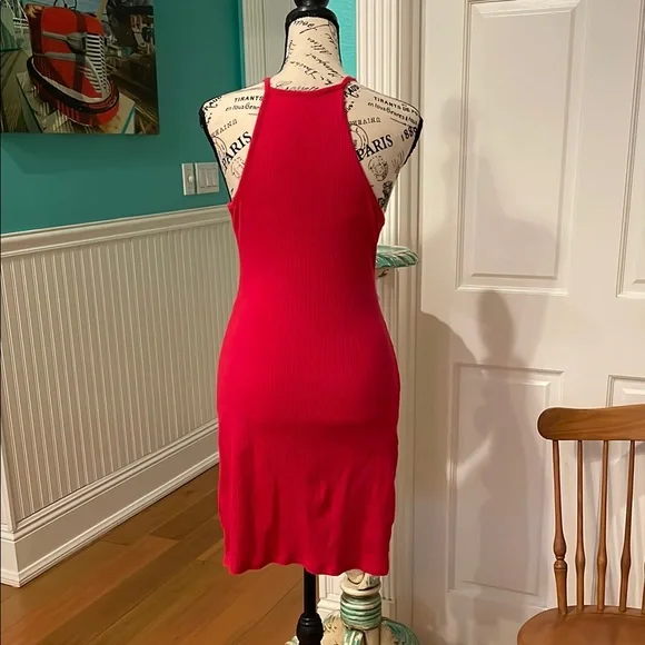 Elegant 2Bella Red Halter Dress - Picture 2 of 2